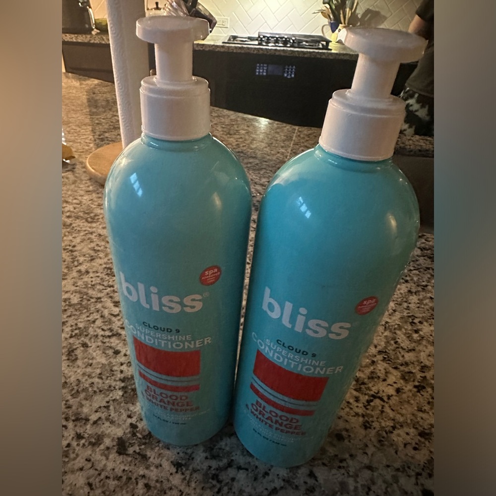 2 Bliss Cloud 9 Conditioner (Blood Orange & White Pepper)